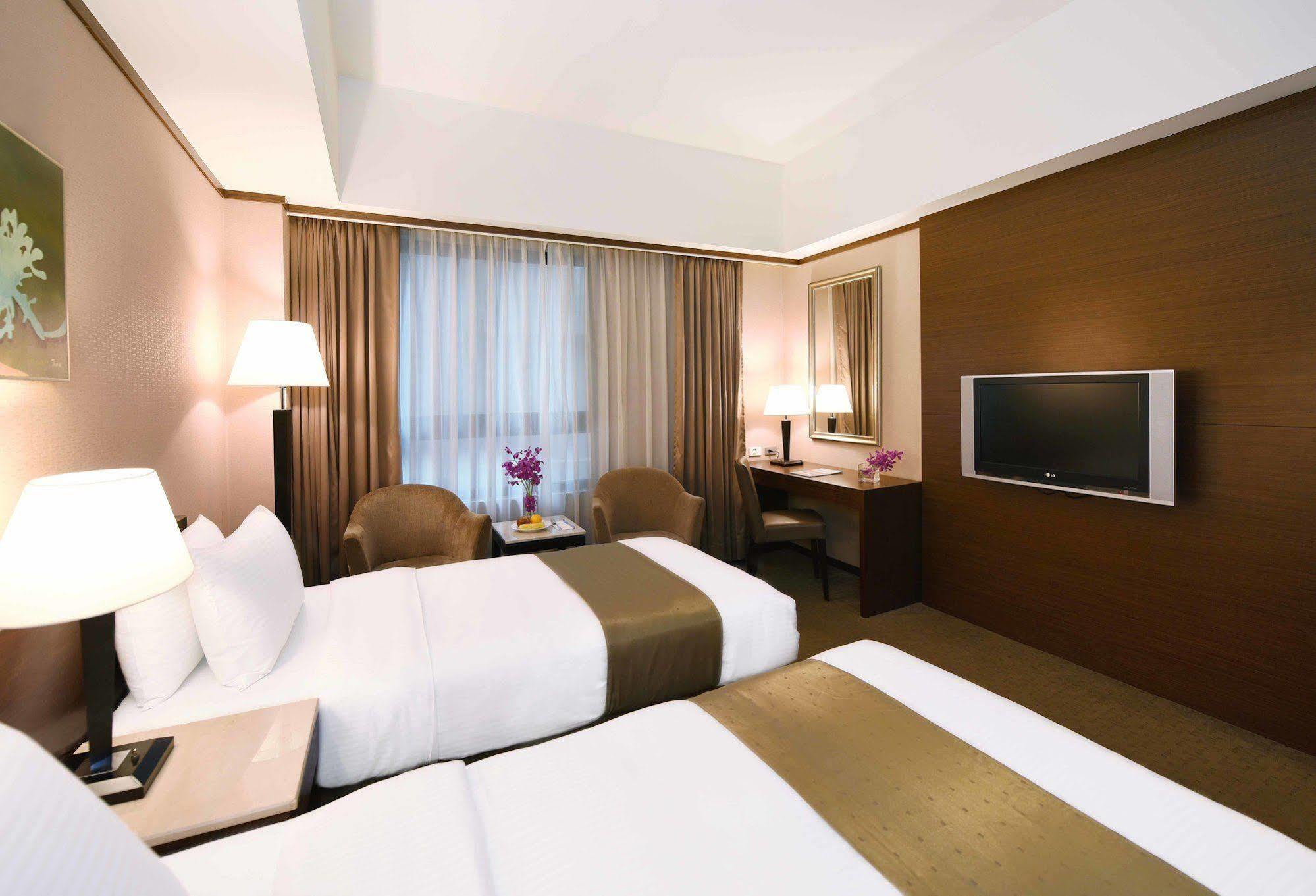 Fullon Hotel Sanyin Sanxia Extérieur photo